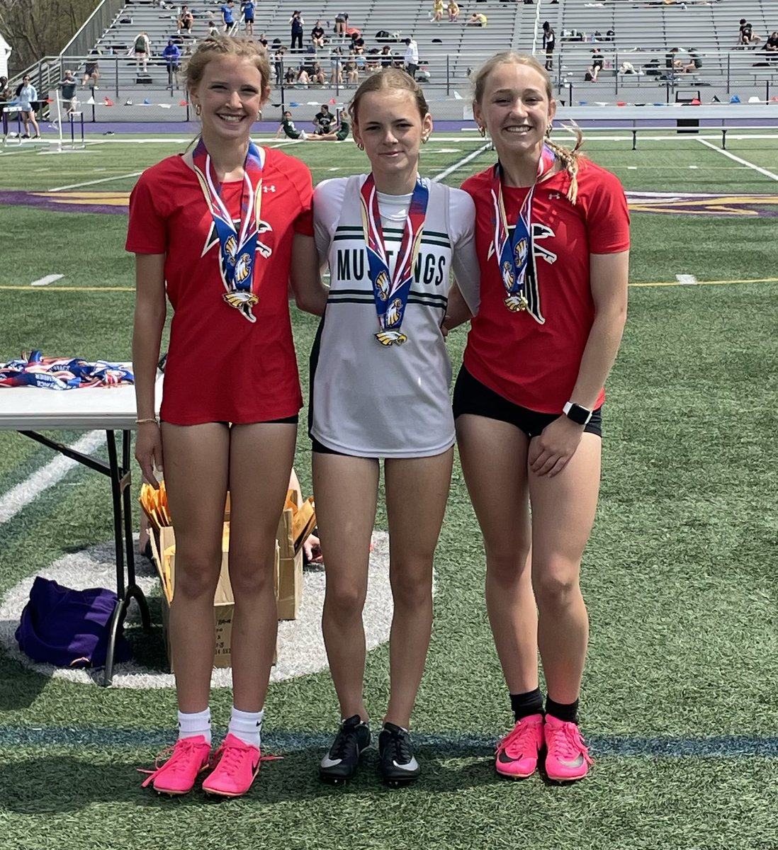 tygrude38's tweet photo. Emme Zidar places 1st in 200 Hurdles with a meet record time of 30.41 at the Avon Invite.

Addie Schrader places 3rd in the 200 Hurdles with a new PR of 32.27 at the Avon Invite. https://t.co/FFVFWvuA60