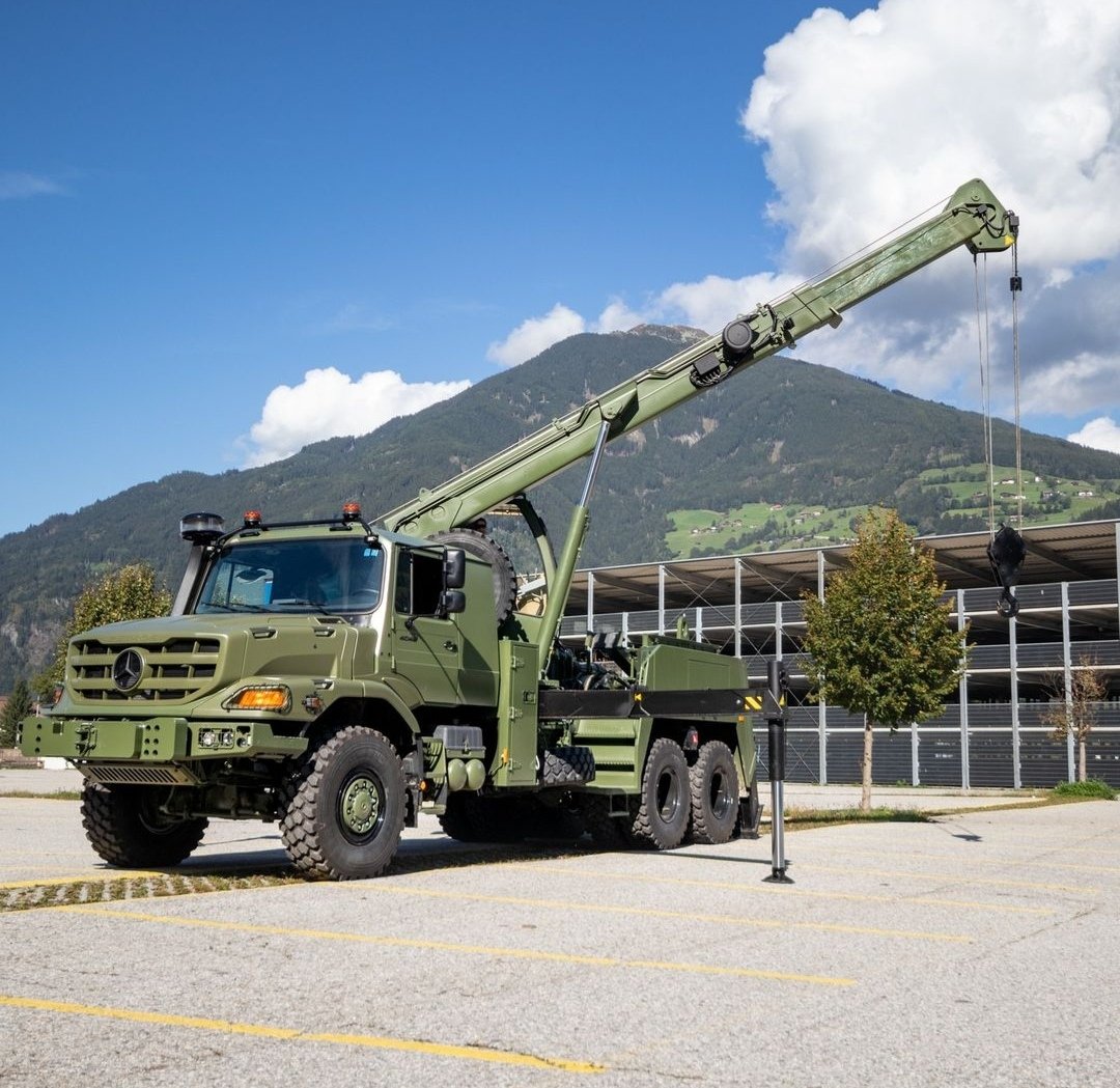 🇩🇪Mercedes Benz Zetros 4048 6x6 recovery truck.