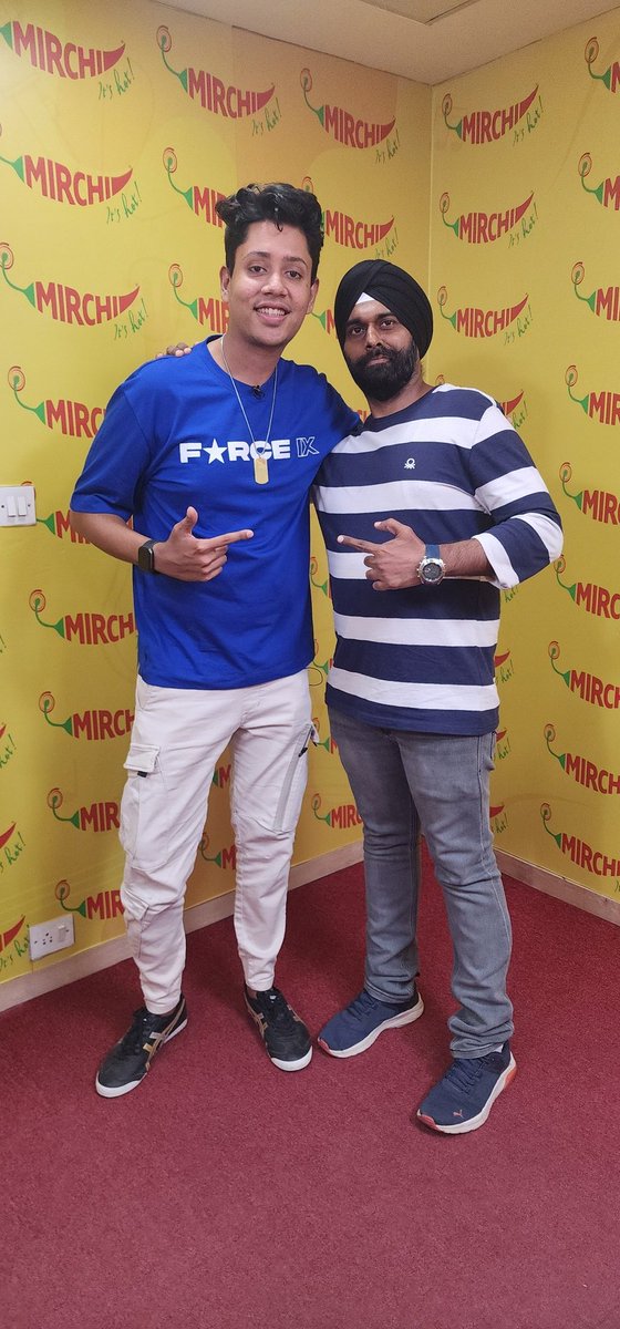 roopinders's tweet image. At @Mirchimumbai with RJ, Host and VJ @t_gaurav at @mirchiplus Mumbai
@cocobecca @aditigode19
#gauravthakur #rjgaurav #radiomirchi #mirchiplus #mumbai