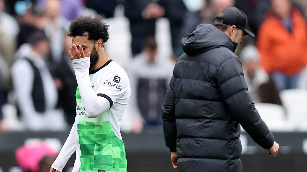 The end looks nearer than ever for Mohamed Salah at Liverpool after petty touchline row with Jurgen Klopp - a £150m Saudi move suddenly looks more appealing, writes LEWIS STEELE trib.al/RDmrkuq