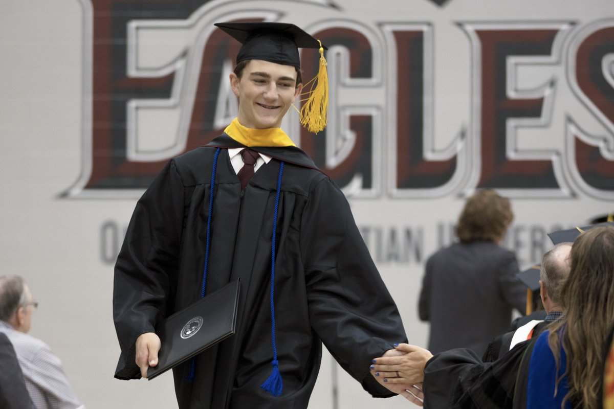 okchristian's tweet photo. Spring Graduation is on the books! 🎓🦅
Your Story. God’s Purpose.
.
.
#Graduation #Spring #Oklahoma #Christian #University #OKC #OCGraduation #Alumni #OCFamily https://t.co/pPPjUfg9K6