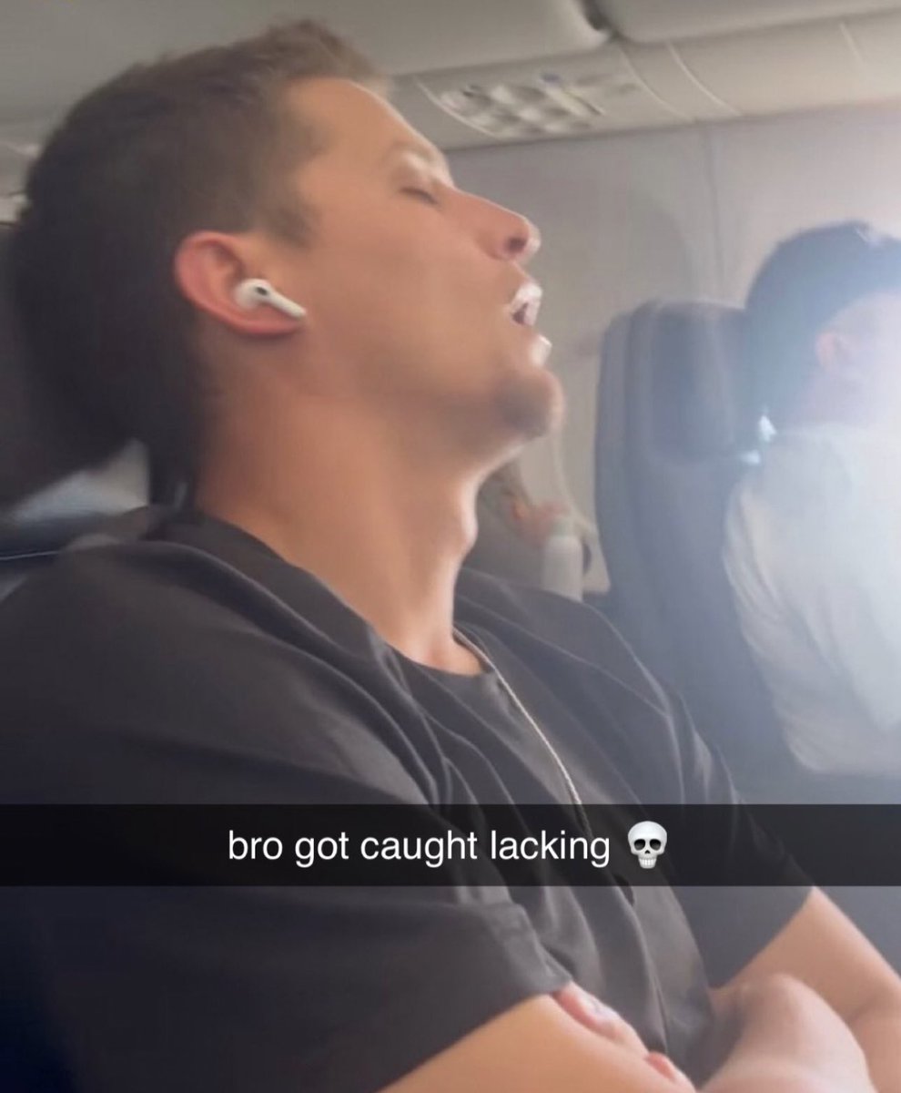 WritingRangers's tweet photo. Happy Birthday King 👑 @coreyseager_5 https://t.co/Sylv1L6eq0