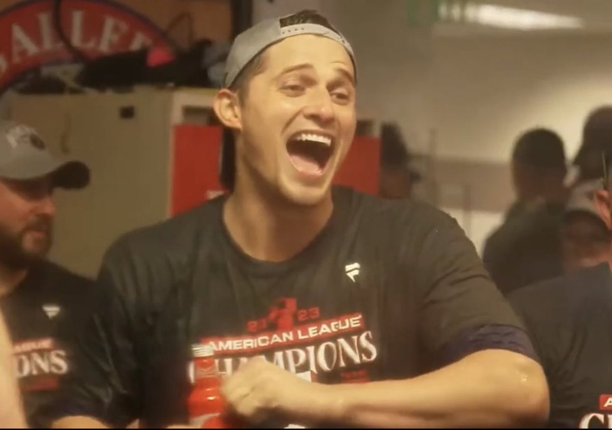 WritingRangers's tweet photo. Happy Birthday King 👑 @coreyseager_5 https://t.co/Sylv1L6eq0