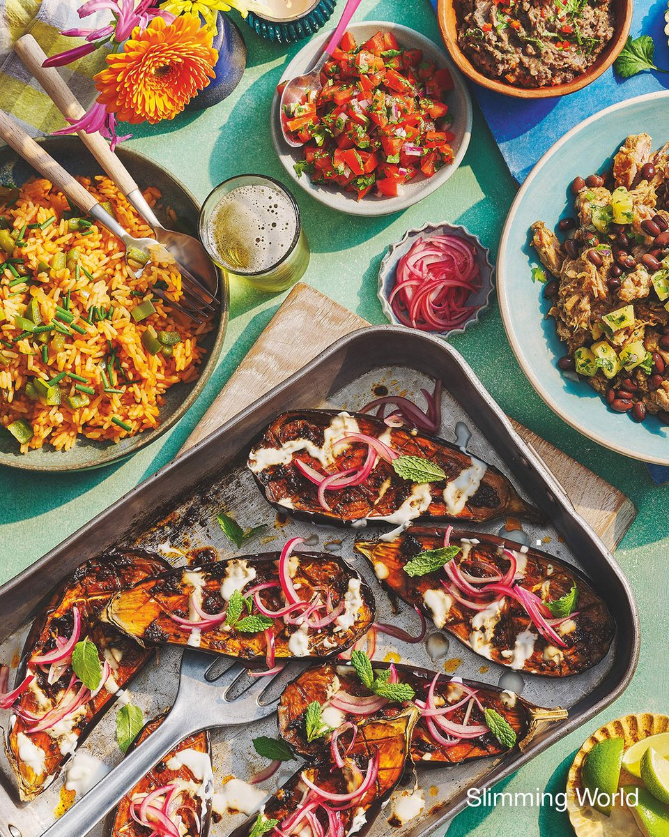 SlimmingWorld's tweet photo. Take a look at our Tex-Mex feast 👀! Add some zest to your weekend and find these recipes in the latest edition of Slimming World Magazine 🤩🌮. https://t.co/F3YcHD9nCc