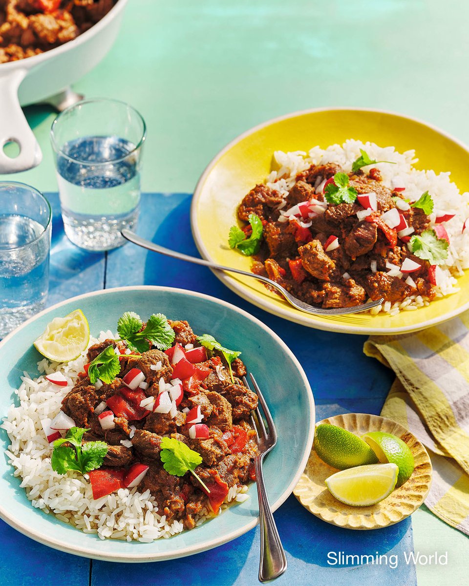 SlimmingWorld's tweet photo. Take a look at our Tex-Mex feast 👀! Add some zest to your weekend and find these recipes in the latest edition of Slimming World Magazine 🤩🌮. https://t.co/F3YcHD9nCc