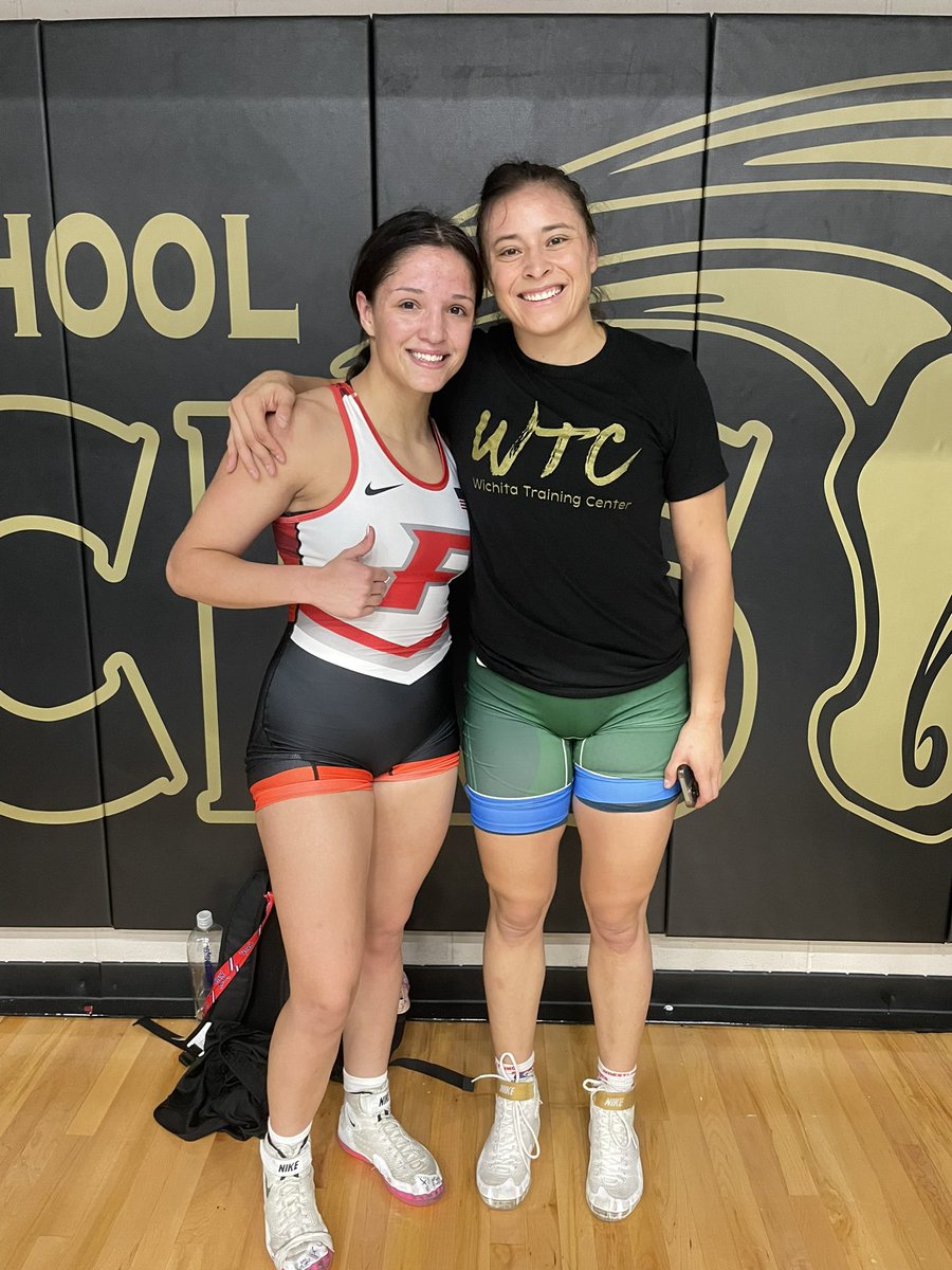 Friends University Women’s Wrestling (@friendsuwwr) on Twitter photo Not every day you get to scrap with a 5x world team member! Fun exhibition match at the War on 54 tournament.
Thank you @ambarmgf for the opportunity! Best of luck with your up Olympic qualifier!
Big shout out to <a href="/guerotorres7/">Noel Torres</a> for setting it up.
#chasinghistory Not every day you get to scrap with a 5x world team member! Fun exhibition match at the War on 54 tournament.
Thank you @ambarmgf for the opportunity! Best of luck with your up Olympic qualifier!
Big shout out to <a href="/guerotorres7/">Noel Torres</a> for setting it up.
#chasinghistory