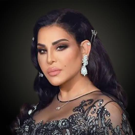 سؤال فني👇:

هل تتفوق الملكة أحلام الشامسي @AhlamAlShamsi من وجهة نظركم الخاصة على المغنية العظيمة نوال الكويتية @NAWALalq8iya من ناحية الموهبة ولا لا وبكل صراحة وبدون تحيز؟ 

#احلام_الشامسي #أم_فهد #نوال_الكويتية #الكويت #الامارات #السعودية #السبت