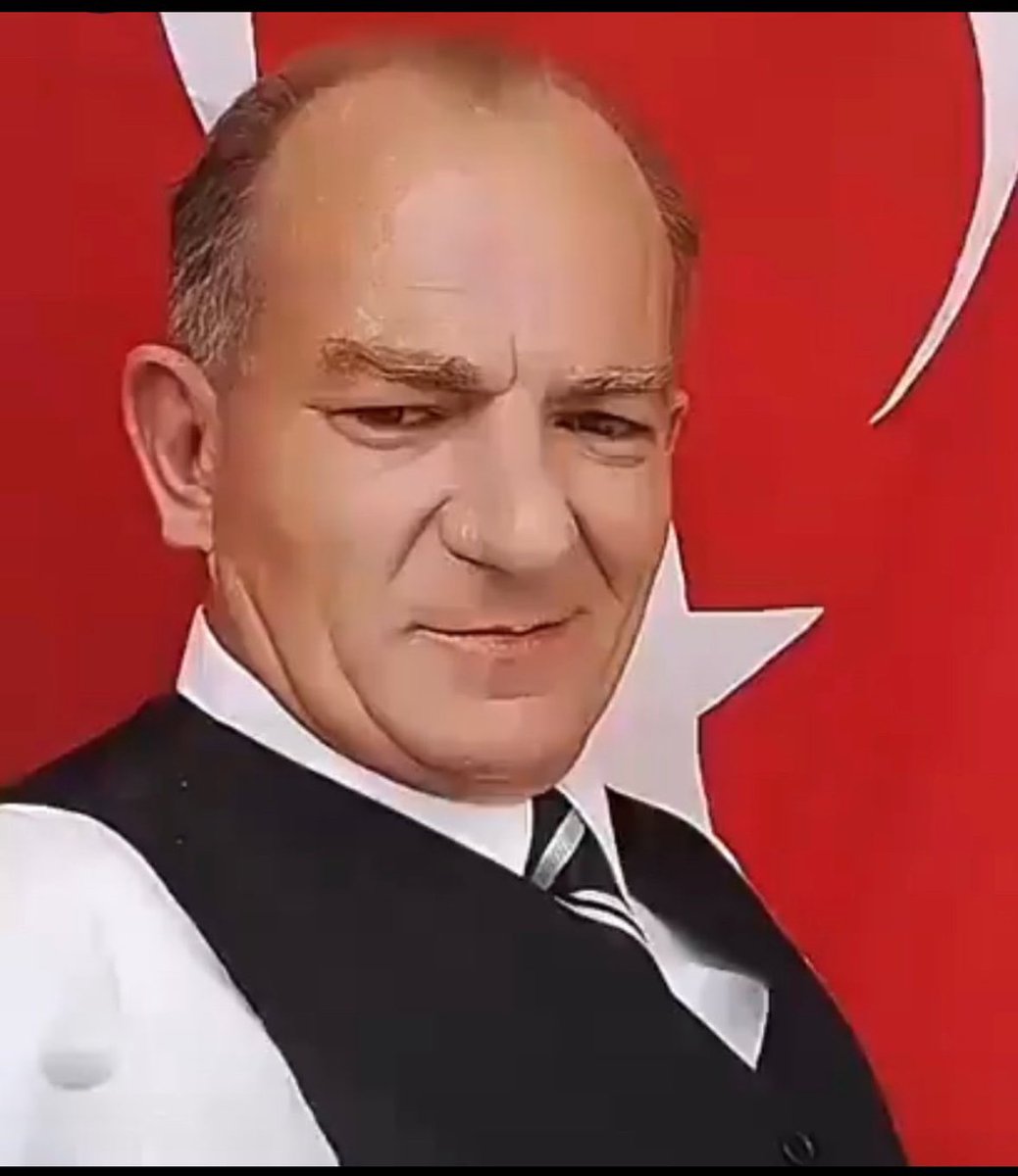 Menzil şeyhini görünce havlayanla,bu herifi Atatürk’e benzetip para yollayan arasında hiçbir fark yoktur.