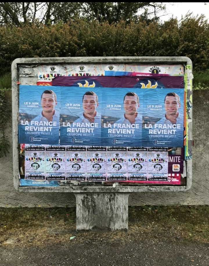 Nos militants sont mobilisés sur le terrain comme aujourd’hui avec des collages à Trèbes et à Carcassonne ! #VivementLe9Juin