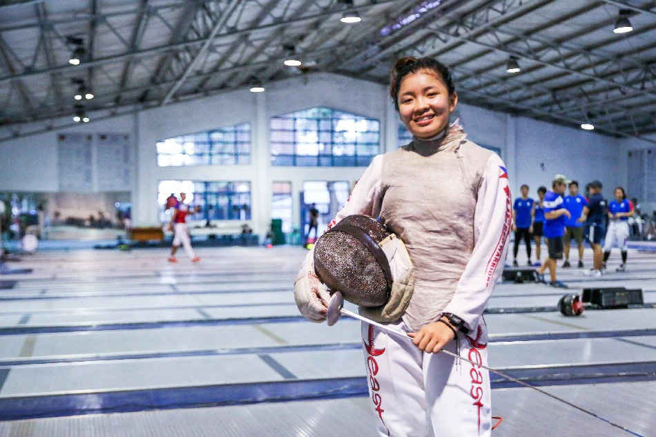 MABUHAY KA, SAM! 🇵🇭 

Sam Catantan has claimed a berth in the Paris Olympics after emerging victorious in the women's foil category at the Asian Olympic Qualifying Tournament in Fujairah, United Arab Emirates. (📷: Jonathan Cellona, ABS-CBN News/file) | via @kennedyzcaacbay