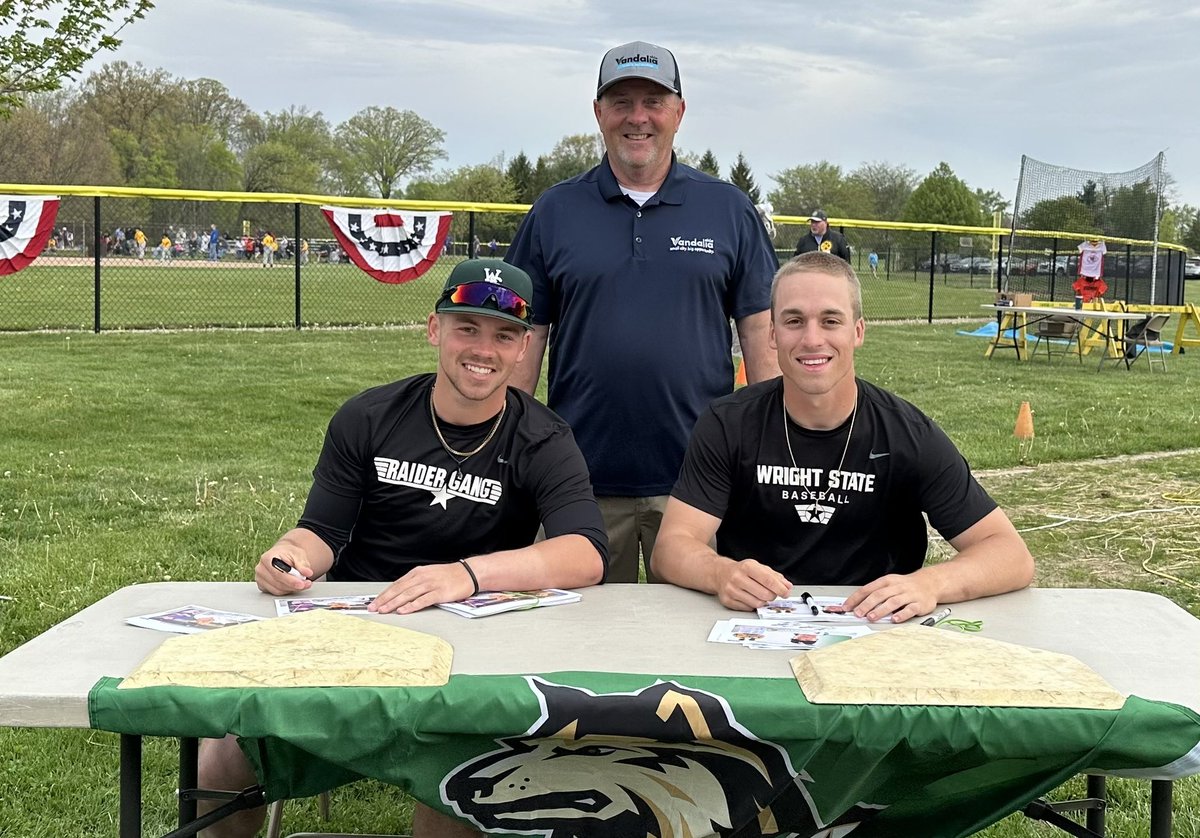 Appreciate Carson &amp; Boston taking time to participate in the Opening Day ceremonies for VPRD’s Youth Baseball today. Thanks for representing RaiderGang Baseball and throwing out the first pitch for your hometown.
