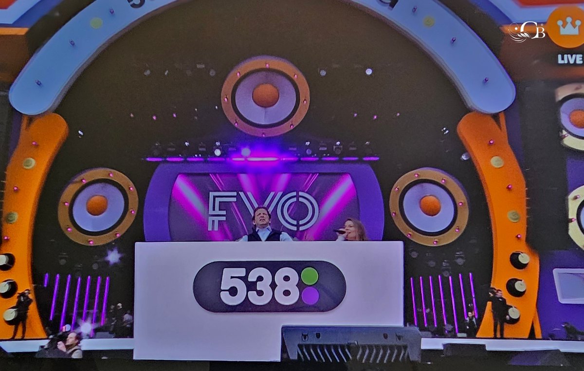 Sjanic's tweet photo. Een prins met gevoel voor knopjes
#florisvanoranje #FVO #538koningsdag @538radio https://t.co/JQfYDDUpj1