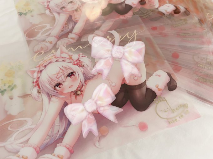 先着特典のクリアポスター、サイン入れ終わりました~🎀🤍
背景透けてていい感じです(ᐡ ̳ᴗ  ̫ ᴗ ̳ᐡ) 