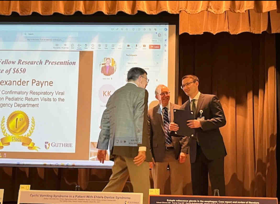 guthrie_em's tweet photo. Congratulations to Dr Payne on his 1st place win in oral presentation on Guthrie Research Day! 

#guthrieEMresidency #researchday #StanleyConklin https://t.co/LpSKZK5uN6