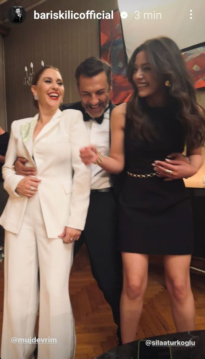 AishaAlhashmi82's tweet photo. #instastory
#bariskilicofficial
@silaturkogluu #mujdevrim
🤍🖤😂😂
#doğa #kızılcıkşerbeti https://t.co/cy20hJHW4S