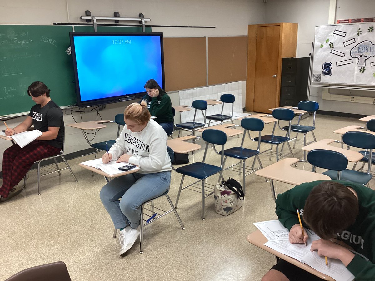 Proud of these dedicated #APChemistry students for coming in on a Saturday morning to take a full mock exam in preparation for the AP Exam in just over 1 week! #SouthStrong #Seaborgium