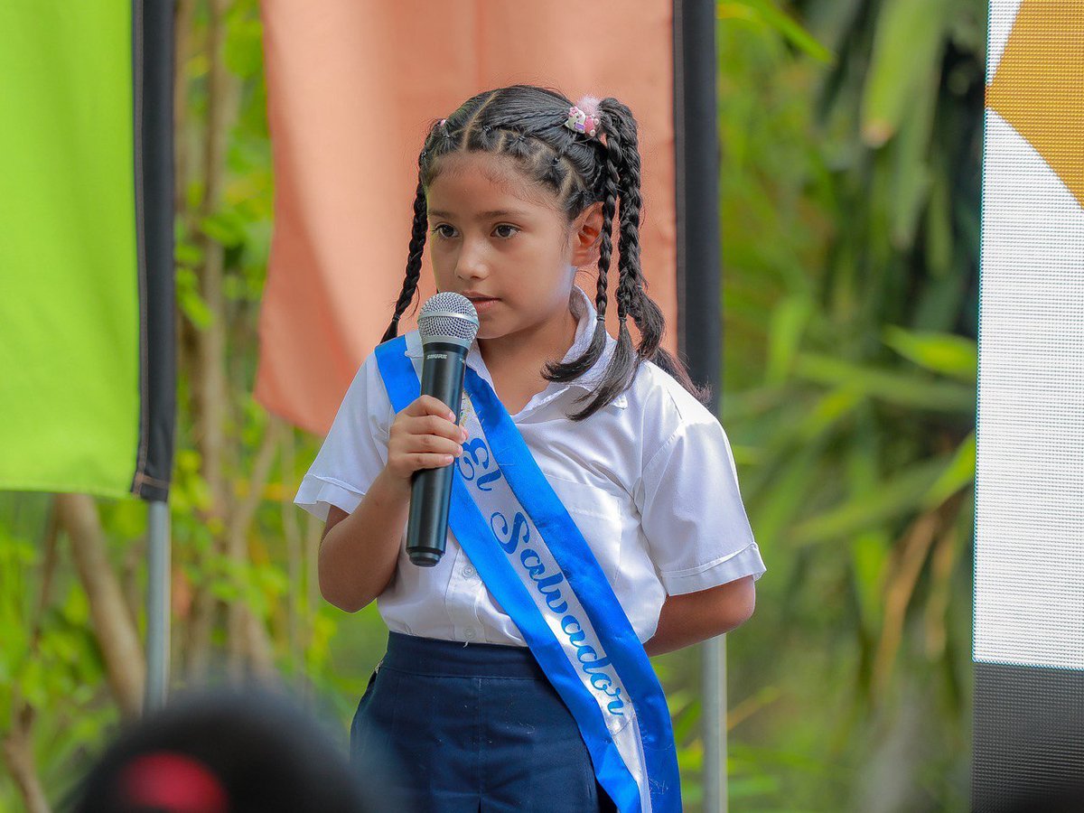 ¡No nos detendremos hasta llegar a todos los rincones del país! Junto a la comunidad educativa del Centro Escolar Caserío Loma Abajo, cantón San Pedro, en Cuscatlán, iniciamos la reconstrucción de su nueva infraestructura. #MiNuevaEscuela