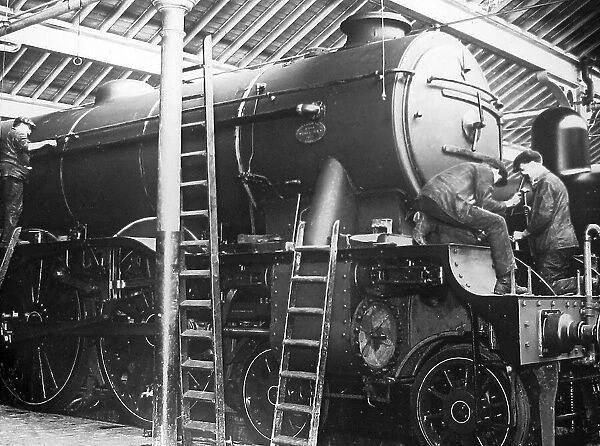Just realized how iconic and relevant Great Northern is in LNER pacific history being both the blueprint for future Gresley pacifics BUT ALSO the blueprint for future Thompson and Peppercorn pacific and even other other express engines