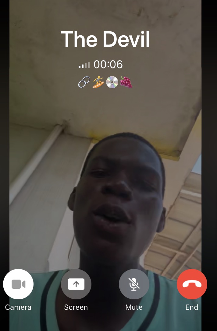 bushsolana's tweet photo. This is the dude who stole 7 SOL from BUSH Master...

Let's find him. Dox this freak snake. https://t.co/cWvw9VWSmh