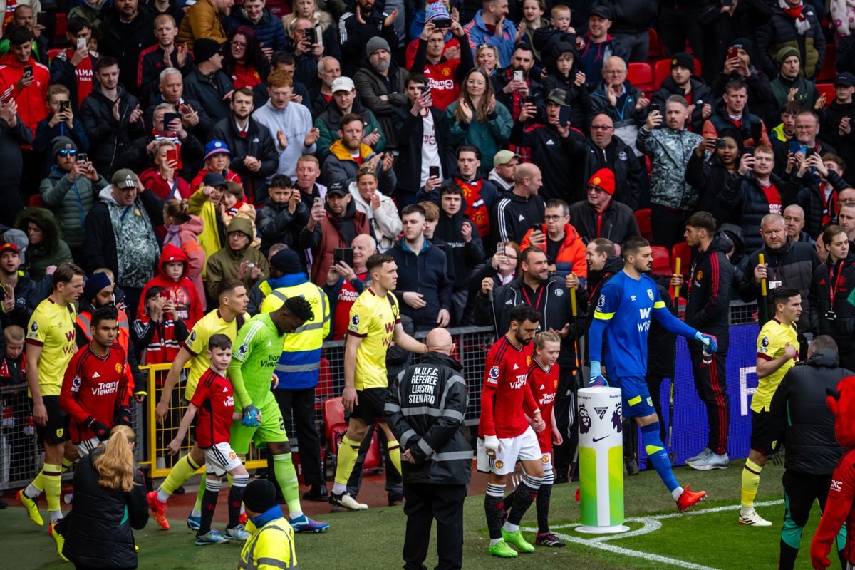 Leading out @ManUtd at #OldTrafford 🤩🔴 What an experience for our young people, kicking off the action here at the Theatre of Dreams today 🏟️💪 #MUFC | #ManUtdFoundation