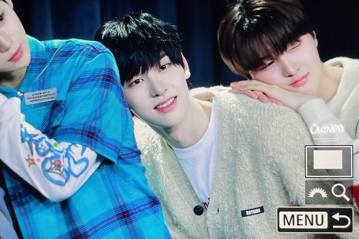 dyisiteru's tweet photo. 240427 pre

완전 강*동*원 이라고

강아지 
동윤이 
원해요

#드리핀 #김동윤 
#DRIPPIN #DONGYUN https://t.co/VJSbHn9uLZ