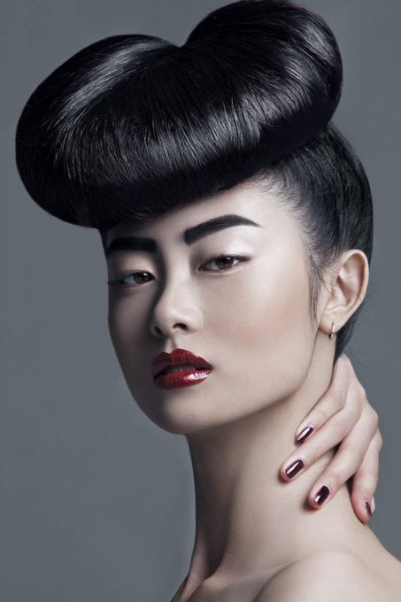 iConversations's tweet photo. Giving thanks for #competitive Asian persuasion © dmp 2015

Clip-In #HairExtensions length ones hair by using additional human or synthetic hair

 #IntuWIT @BlackHAIRSalons: © dmp 2019, former @IBMConsulting

Global Enterprise Architect https://t.co/2lryLg3a9L https://t.co/UTyaQIbujS