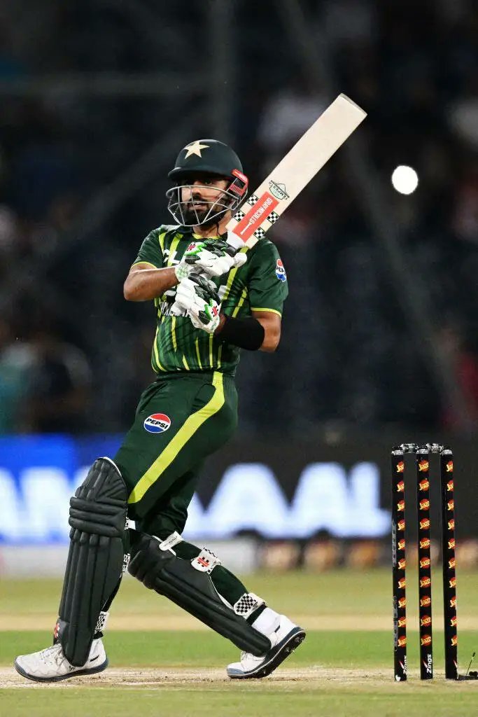 Most FOURS in Men's T20I history: 🇵🇰 𝟰𝟬𝟴* － 𝗕𝗮𝗯𝗮𝗿 𝗔𝘇𝗮𝗺 👑 🇮🇪 407 － Paul Stirling 🇮🇳 361 － Virat Kohli 🇮🇳 359 － Rohit Sharma THE BEST IN THE WORLD WHEN IT COMES TO PIERCING THE GAPS AND HITTING IT TO PERFECTION 🐐 #BabarAzam | #BabarAzam𓃵