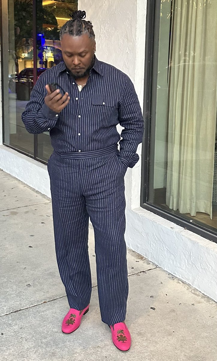 TheWyattReport's tweet photo. Thank you all for the birthday wishes. This year, I’m praying for laser like focus and unstoppable determination over my life!!! #focus #determination #happybirthdaytome #miami https://t.co/rqzllYerdT