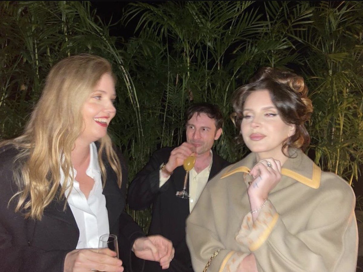 i think a lot about this picture of lana getting high with justine triet