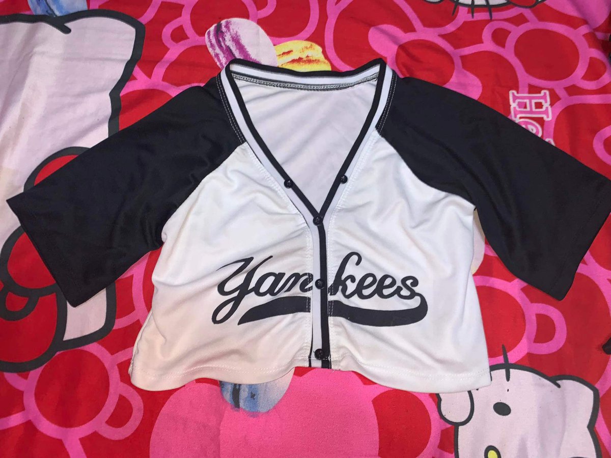parkjayjen's tweet photo. 1st - ₱70
2nd - ₱70 for 2!
3rd - ₱70 
4th - ₱60 

take all - ₱250 ! https://t.co/Lkso1cgHIe
