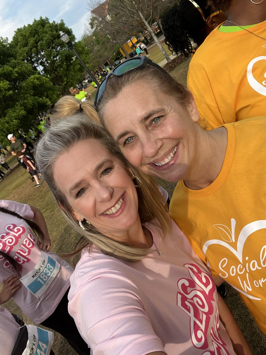 kristigarcia2's tweet image. What a fun morning with colleagues/friends! @TCSBoardofEd @TCSESL #TuscaloosaMayorsCup #Barbie