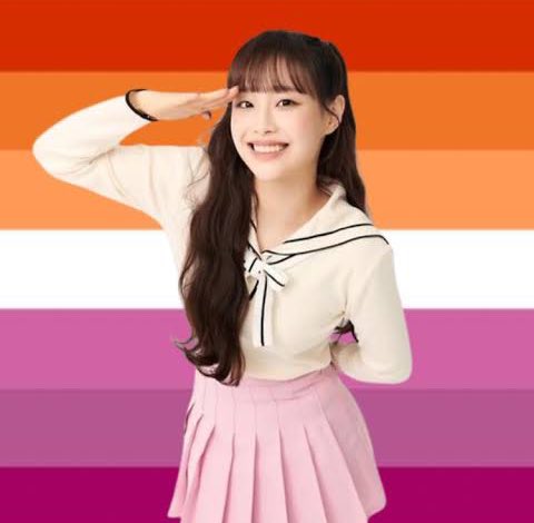 thursdayfruit's tweet photo. @maethotie mabuhay ang mga lesbiyana!!!!  👩‍❤️‍💋‍👩💘💘 me: https://t.co/qty4hGk4sp