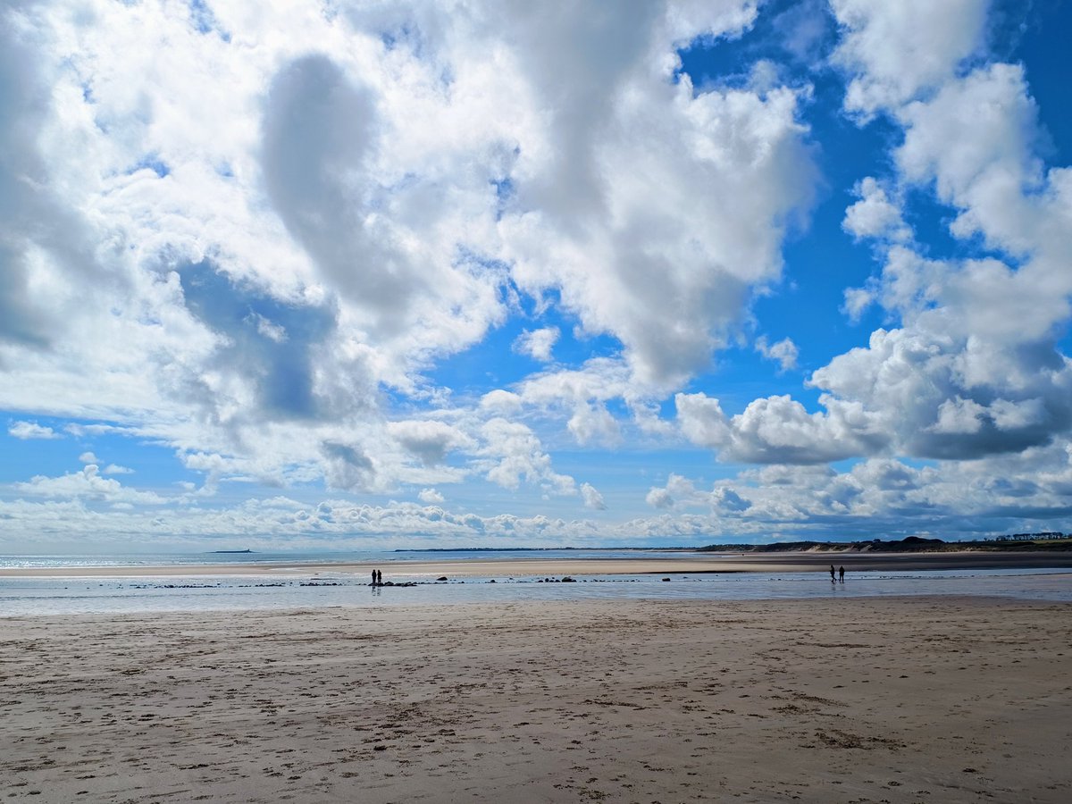 Got me some bracing sea air pre beer festival this morning. Love Northumberland 🥰