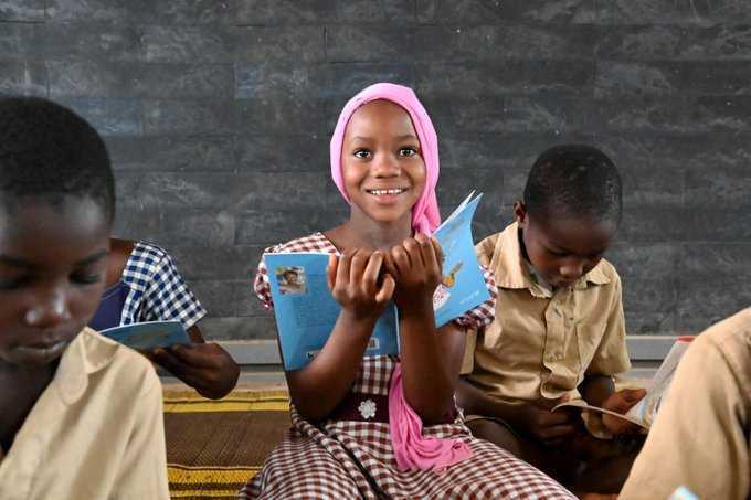 'To educate girls is to reduce poverty.' ~Kofi Annan Please retweet if you agree w/these #SaturdayThoughts & that #EducationCannotWait for any child. @un @jica_direct_en @gatesfoundation @qf @canadadev @stateprm @icelanddevcoop @fcdogender @yasminesherif1 #222MillionDreams✨📚