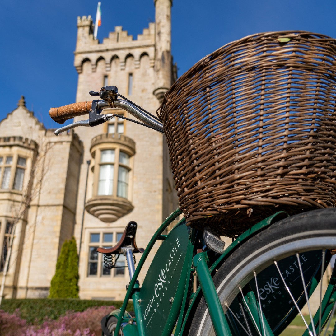 lougheskecastle's tweet image. Take the time to explore the extensive surroundings of Lough Eske Castle during your stay with complimentary use of our guest bicycles 🚲

Visit our website and find out more about special offers ow.ly/VUwn50R6IRr

#lougheskecastle #lovedonegal #govisitdonegal