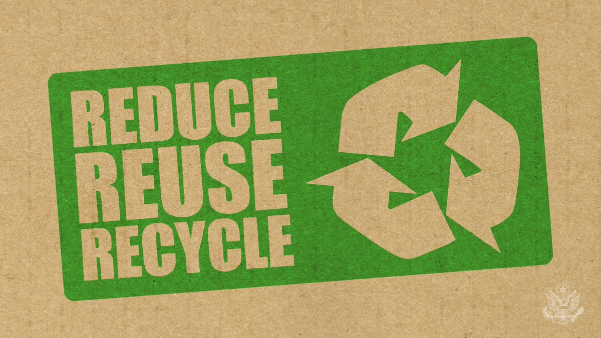 Este #MesDeLaTierra, comprométete a reducir, reutilizar y reciclar. Minimizar los residuos utilizando bolsas, botellas y recipientes reutilizables y evitando los plásticos de un solo uso. Recicla los plásticos que utilizas. #EstamosUnidos