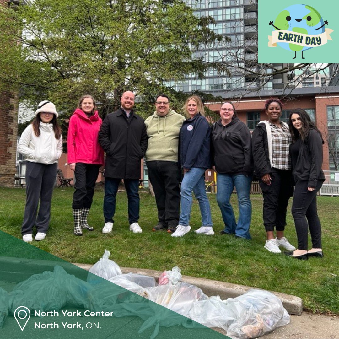 From building operators to groundskeepers to maintenance staff, our property managers across the country always find ways to manage our impact on the environment. 

This year, we celebrated Earth Week with expert talks and gave away seed packages to contribute to plant renewal!