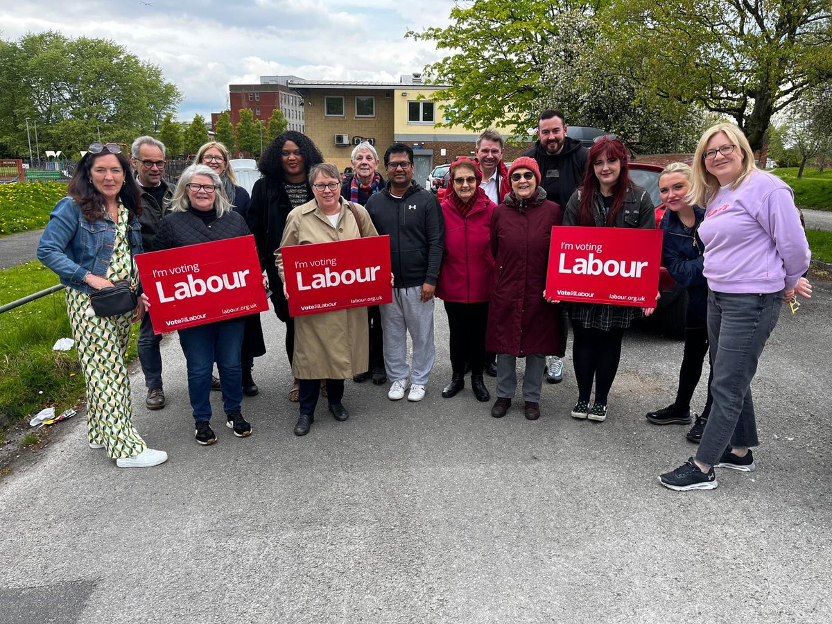Huge @LiverpoolLabour campaign day across Garston constituency with @meaglemp for @MetroMayorSteve and @emilyspurrell lovely to be joined by lots of new members and wonderful to see @welshpoppy2 back in #BelleVale