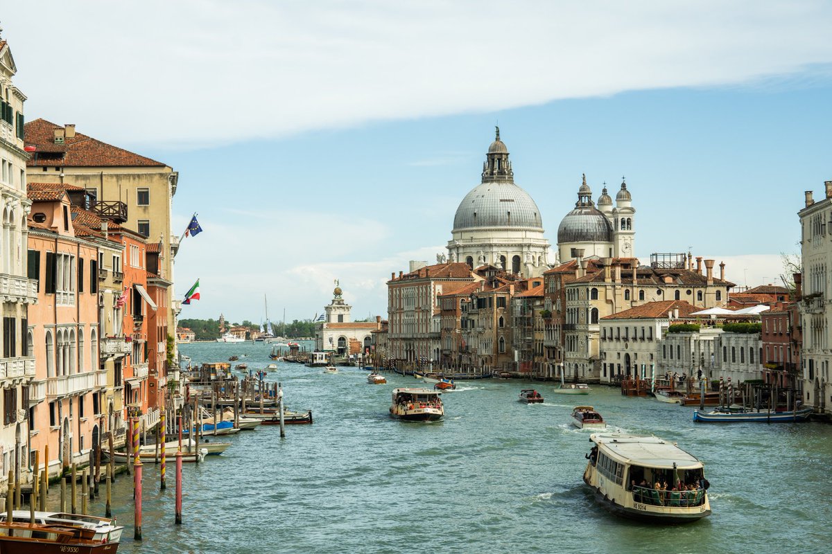 dave_krugman's tweet photo. Venice by day https://t.co/3Fnr1NL5yn