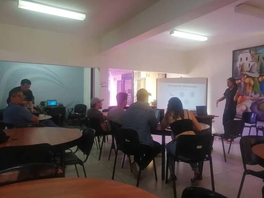 #FliSol #FliSol2024 #Merida en el Hotel Escuela comenzando ahora!! #Abril27