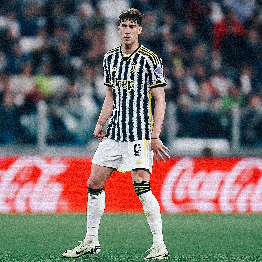 DAZN_BEFR's tweet image. 🇮🇹 Juventus - Milan
🕐 EN DIRECT à 18h0Q0
📱 L'app DAZN
🔗 elevensports.tv/APP
🎙️ @QVolvert &amp;amp; @jbarinordin 

#JuveMilan