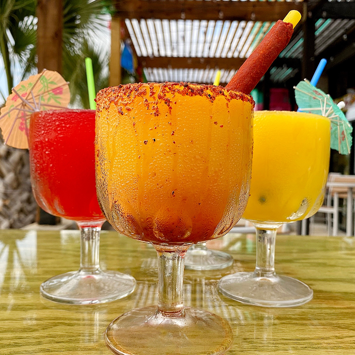 🍹 Happy Hour is HAPPENING at Tia’s Chase Hill! 🥳 Have your fill of BUY 1, GET 1 Margaritas every day from 3-10 p.m.

#tiastacohut #happyhour #margaritas #texmex #safoodie #safood #sanantoniofood #satxfood #safoodpics #eatlocalsa #sanantonioeats