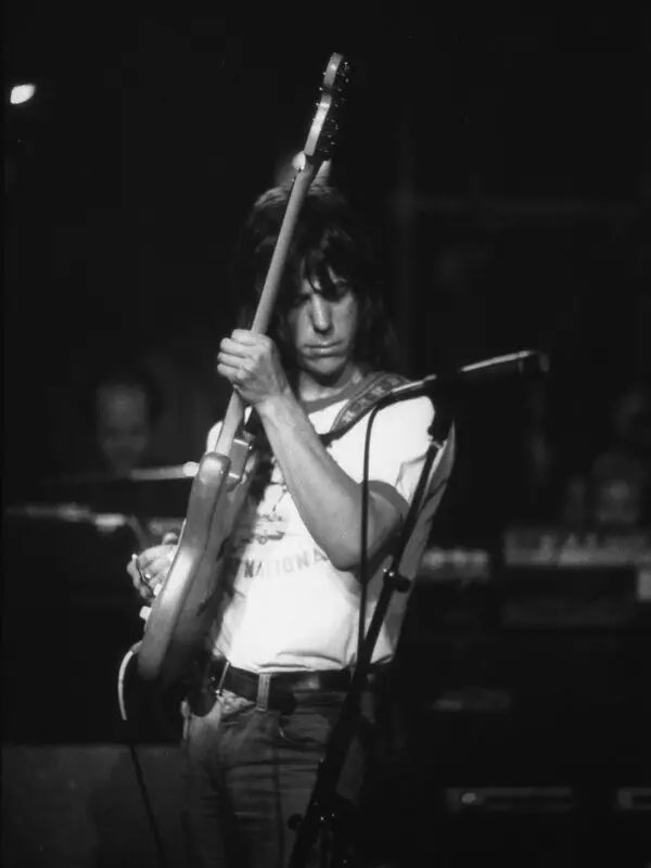 wiyos2000's tweet photo. @DrGuitar #JEFFBECK is in a class by himself and every great living guitar player will tell you the same thing https://t.co/iO6KCVnm9q
