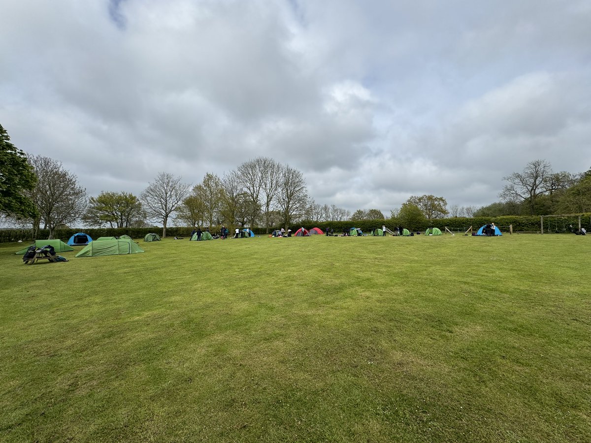STAHSDoE's tweet photo. All Bronze DofE students back at camp after a successful first day. Tents being set up and settling in well to camp life. https://t.co/qkMFlhFUmJ