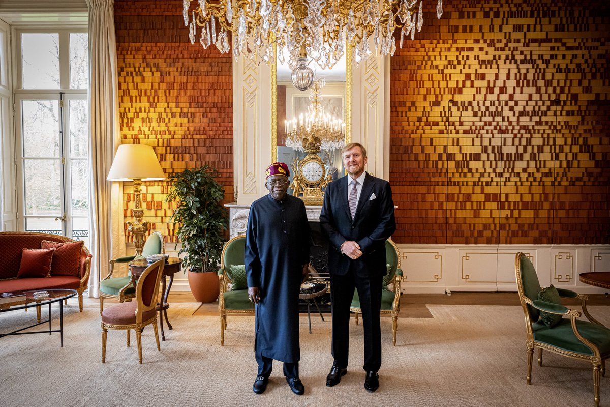 President Bola Tinubu poses with King Willem-Alexander of the Netherlands at Huis ten Bosch Palace in The Hague, on April 25, 2024. 

(Photo by patrick van katwijk / ANP / AFP)

#ChannelsTVNews
#PhotoStory
