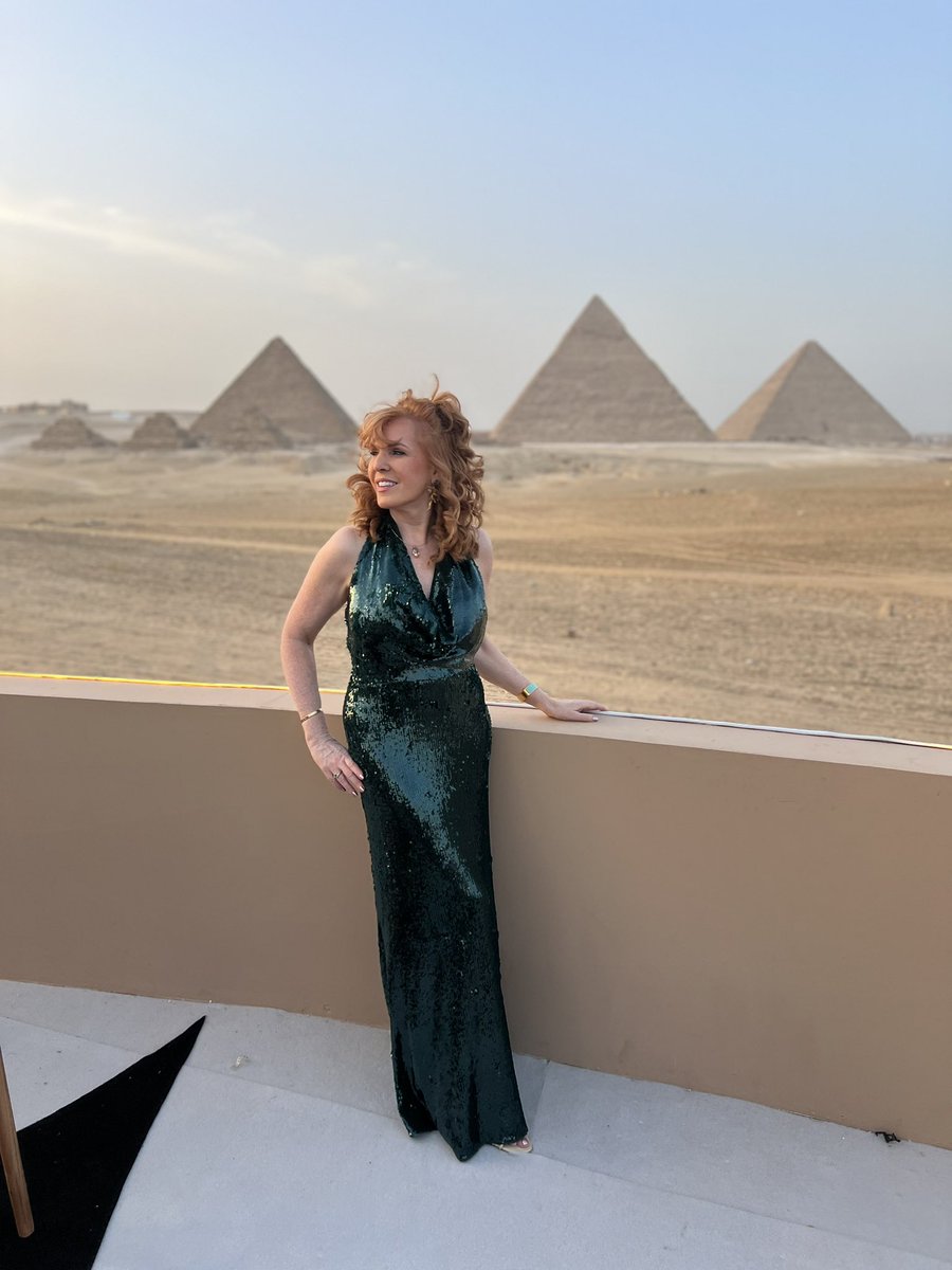 Playing Cleopatra at the pyramids #Giza #jainwedding #cairo