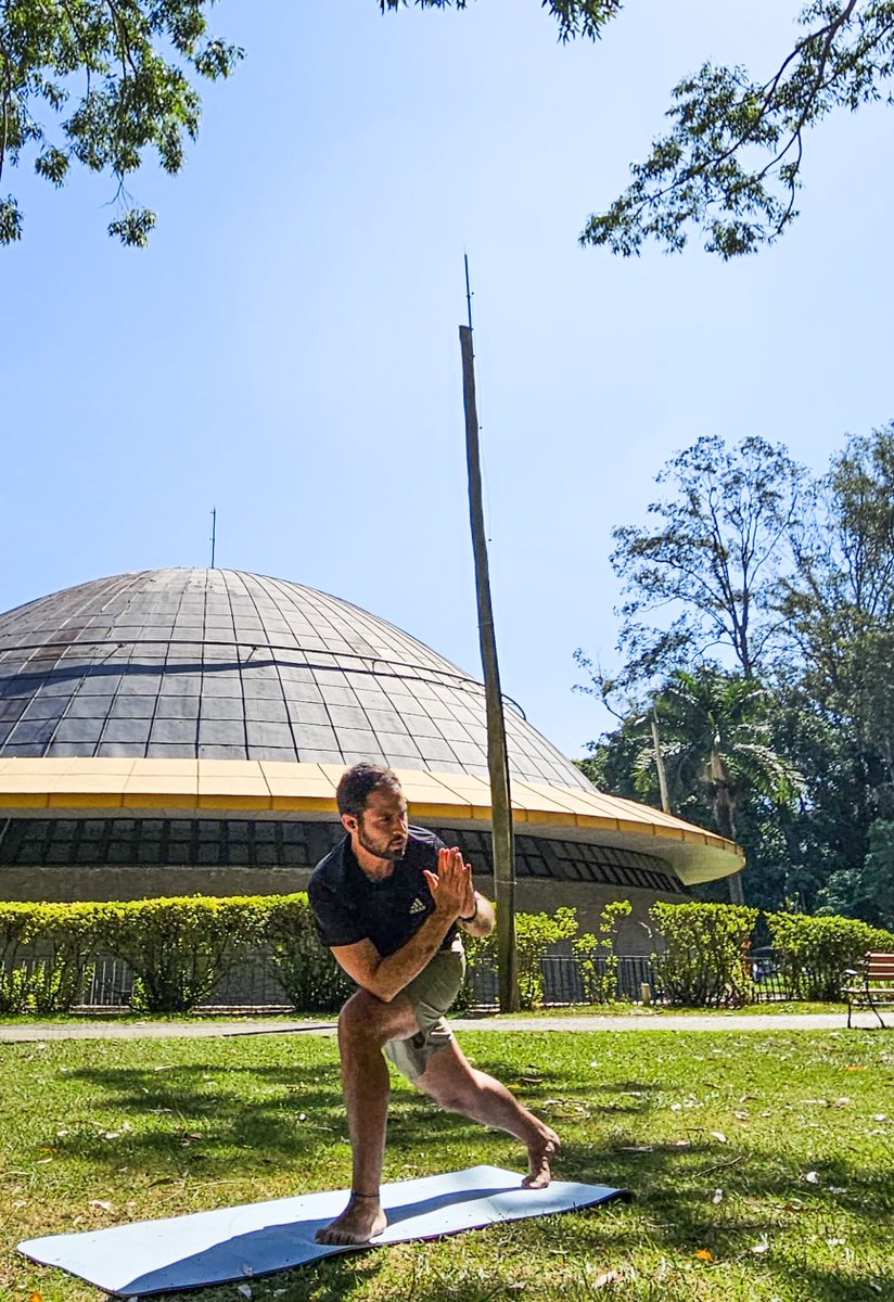 Arthurazp's tweet photo. Movimente-se! #yoga #ibirapuera #SãoPaulo https://t.co/ccJhbb77ER