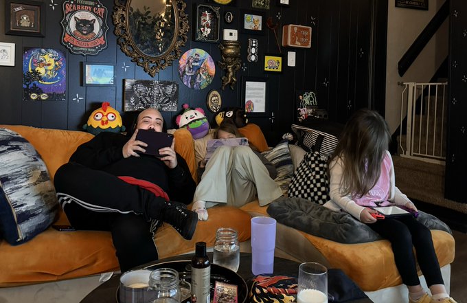 Baby sitting is cake when we have a gaming household https://t.co/b9lmS79Pi8<a href="/tag/callusmommy"class="tags"><span>#callusmommy</span></a>