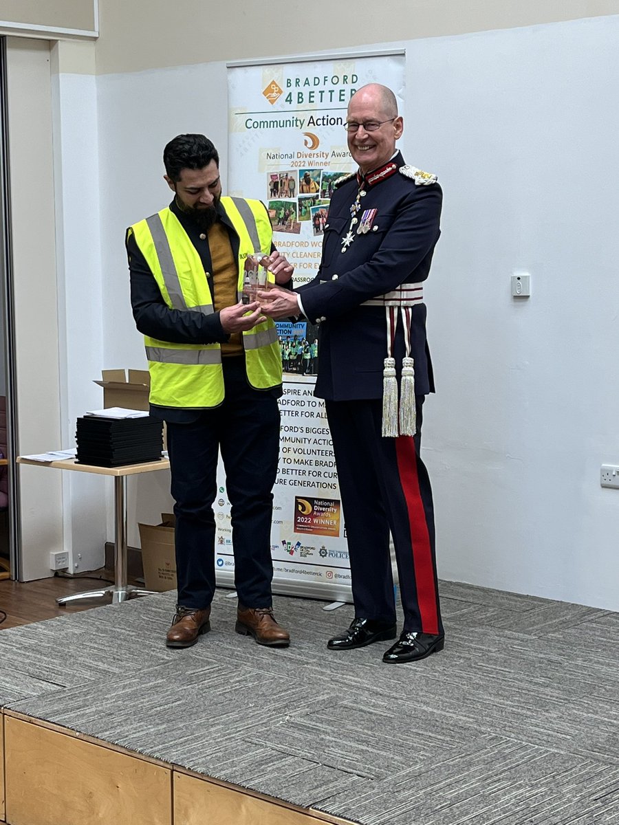 Ed Anderson, Lord Lieutenant of West Yorkshire (@lordltwy) on Twitter photo Many congratulations to <a href="/bradford4better/">Bradford4better</a> on receiving their <a href="/KingsAwardVS/">The King's Award</a> today. An inspiring group of volunteers working tirelessly to make Bradford cleaner, safer and better in every way. Many congratulations to <a href="/bradford4better/">Bradford4better</a> on receiving their <a href="/KingsAwardVS/">The King's Award</a> today. An inspiring group of volunteers working tirelessly to make Bradford cleaner, safer and better in every way.