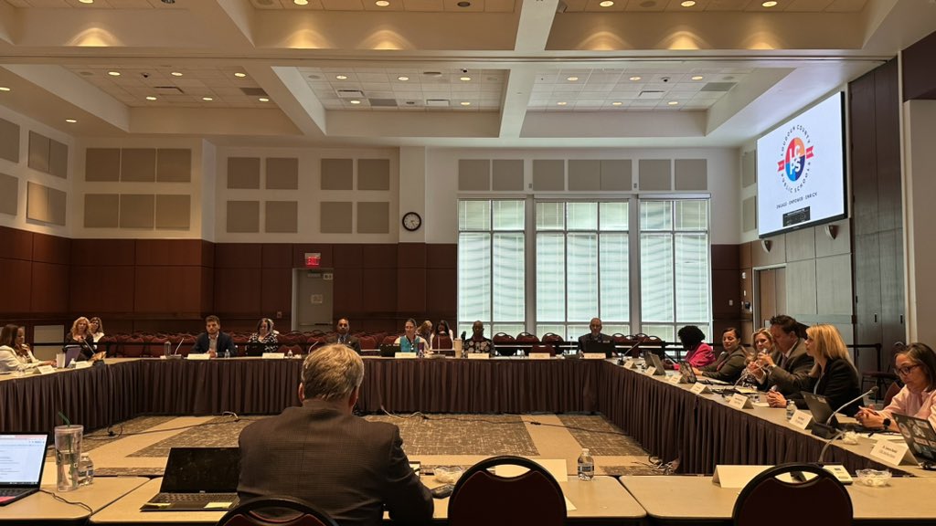 On Thursday, I enjoyed updating the @LCPSOfficial Legislative, Audit, & Policy Committee on the General Assembly's work to improve & invest in K-12 education and support local school divisions.  Investing in our Children’s education is the best investment for a better future.